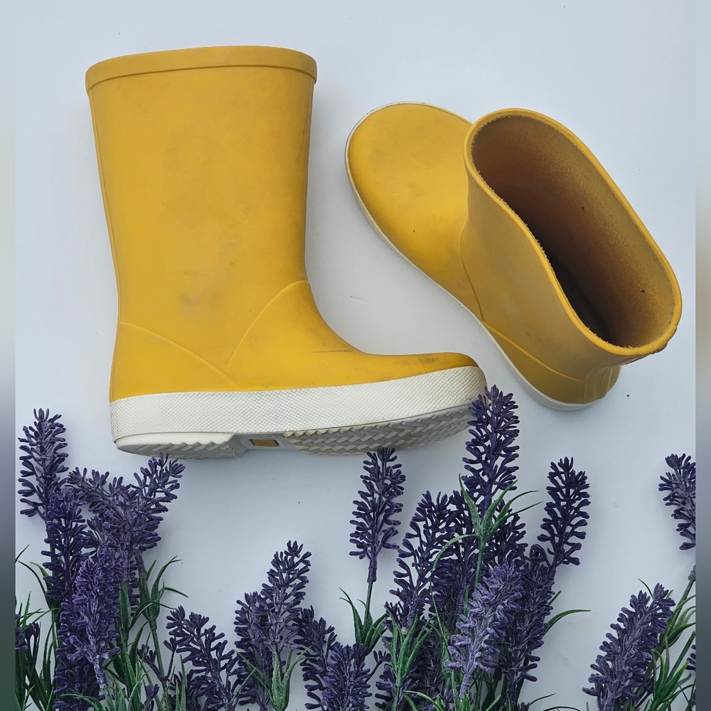 Zara kids Yellow Rain Boots Size 26